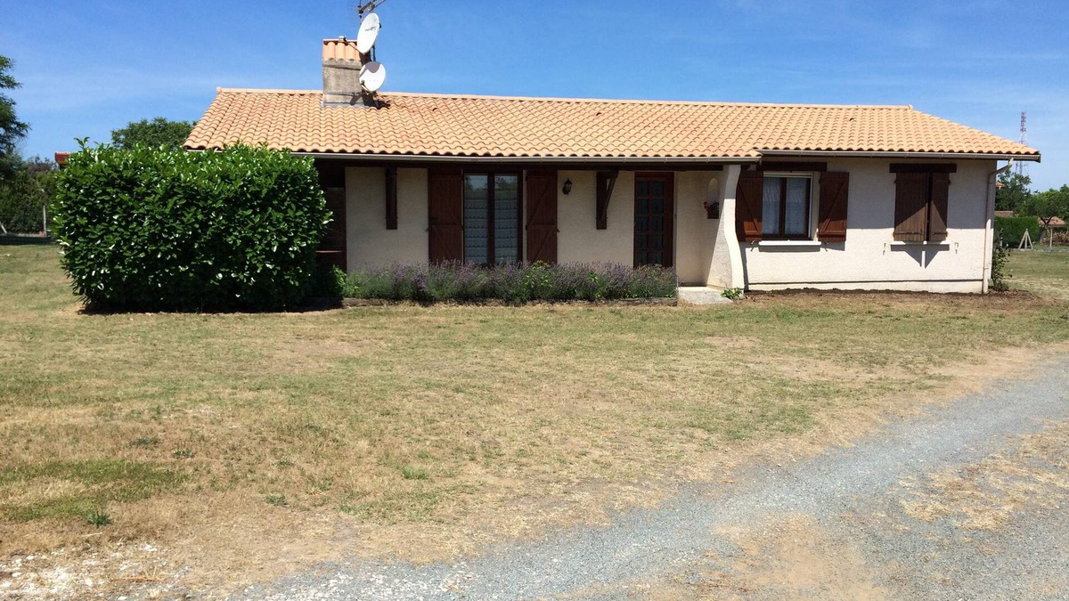 Lesparre-Medoc House | Gîte Des Médocs + Boat Activities, Towed Buoys, Sea Fishing, Wine Tourism