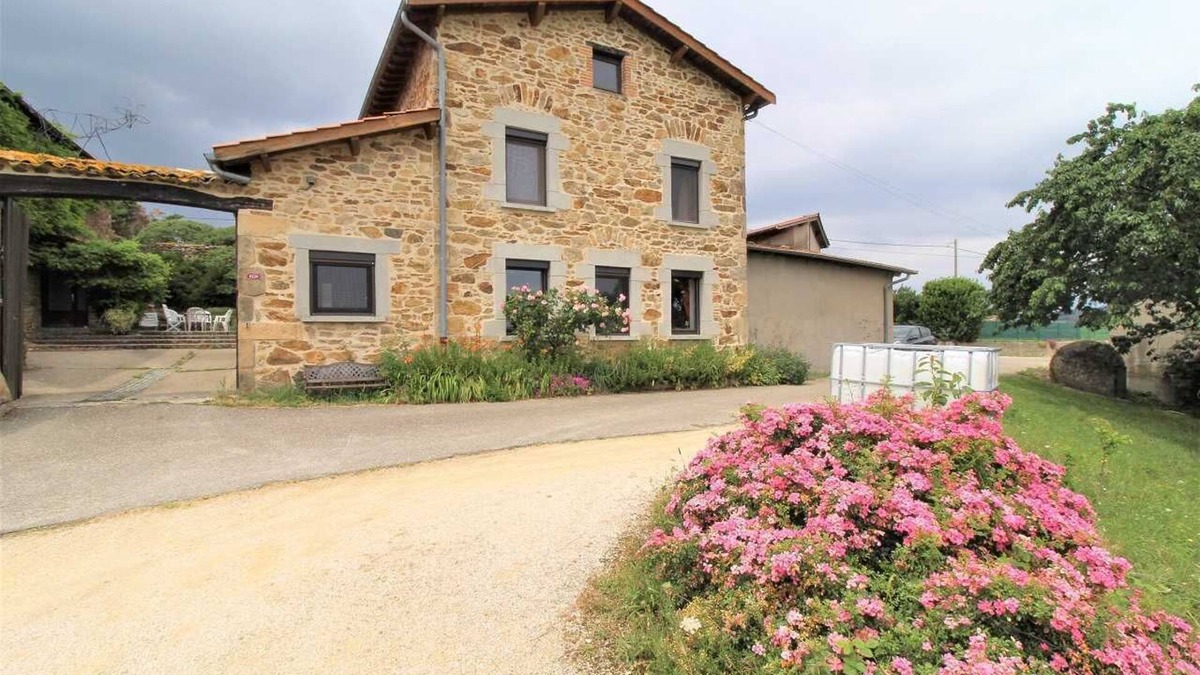 Les Haies House | Gîte des Pampilles - LES HAIES
