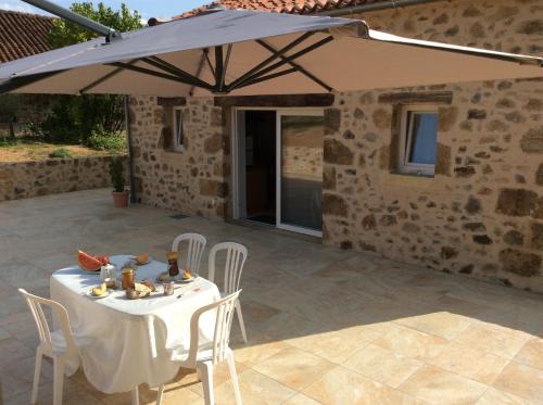 Esse House | Gîte Des Vergnes