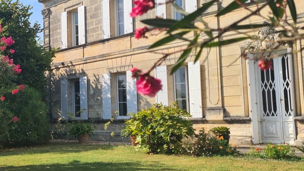 Cubnezais House | Gîte Domaine de La Gravette