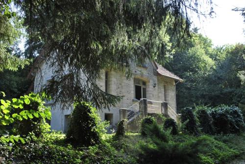 Chevregny Apartment | Gîte du Château des Chaînées