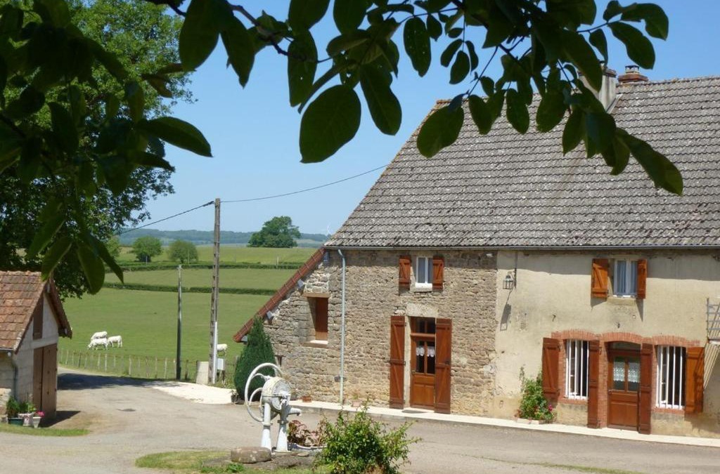 Clomot House | Gîte du Charmoy
