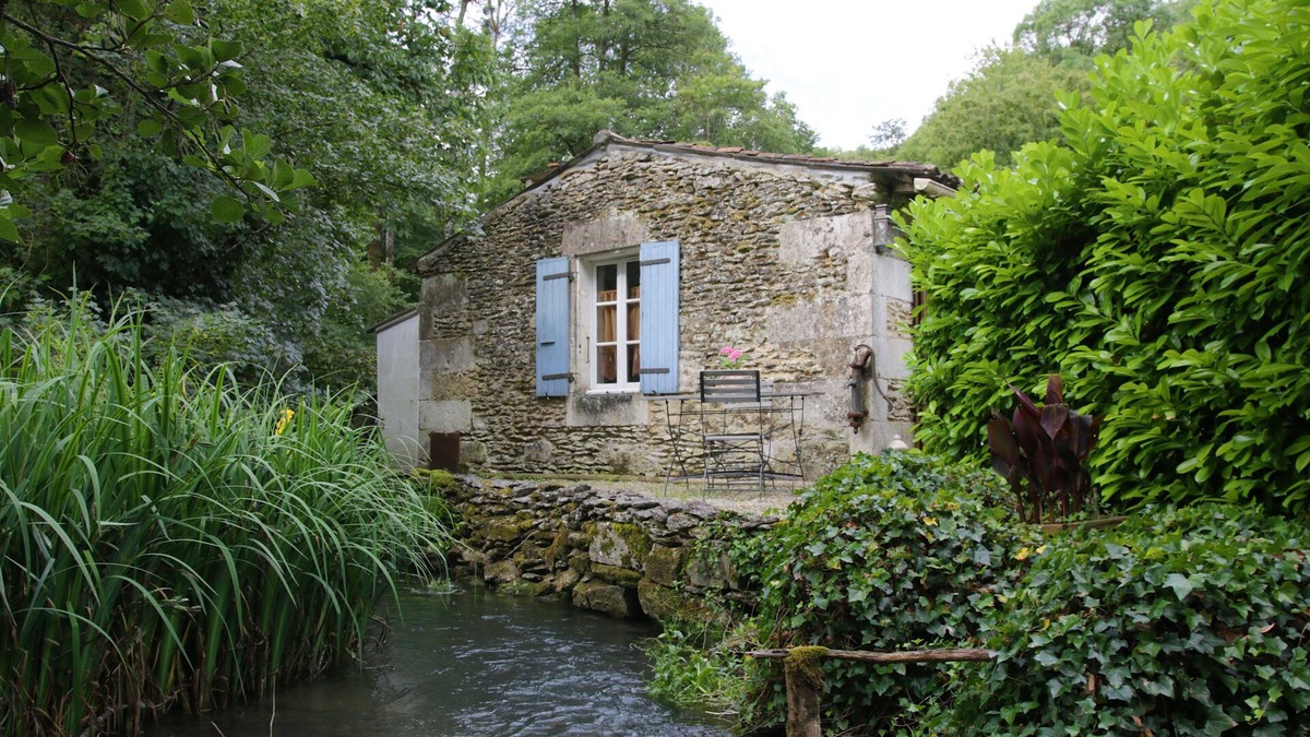 Courthezon House | Gîte du moulin du Bourrut
