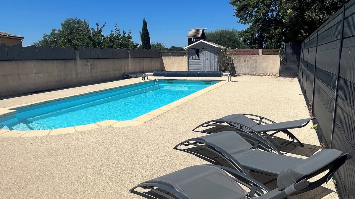 Saint-Paul-Trois-Chateaux Condo | Gîte Lavande*Clim*Terrace*Community pool