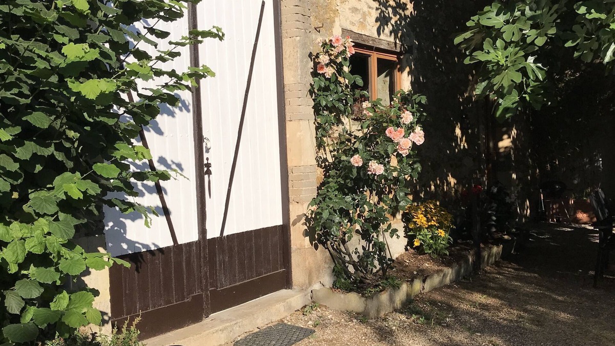 Bazoges-en-Pareds House | Gîte L'olivier