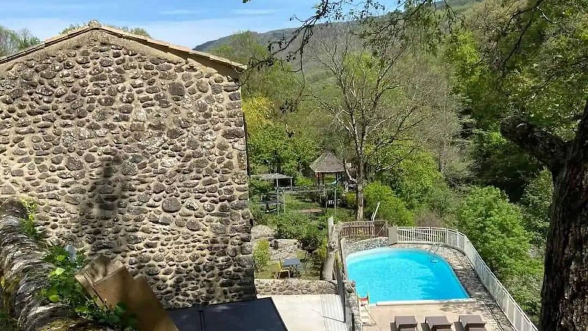 Rochessauve House | Gîte la Cascade en Bord de Rivière Avec Cascade - Domaine au Chti Ardéchois