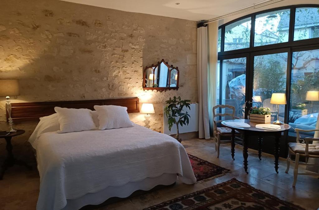 Chinon House | Gîte la comète