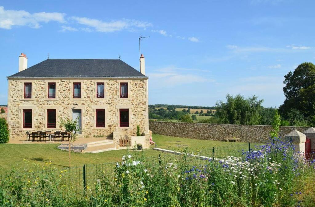 Sevremont House | Gîte La Dortière s'Amuse, magnifique maison de maître 12min du Puy du Fo