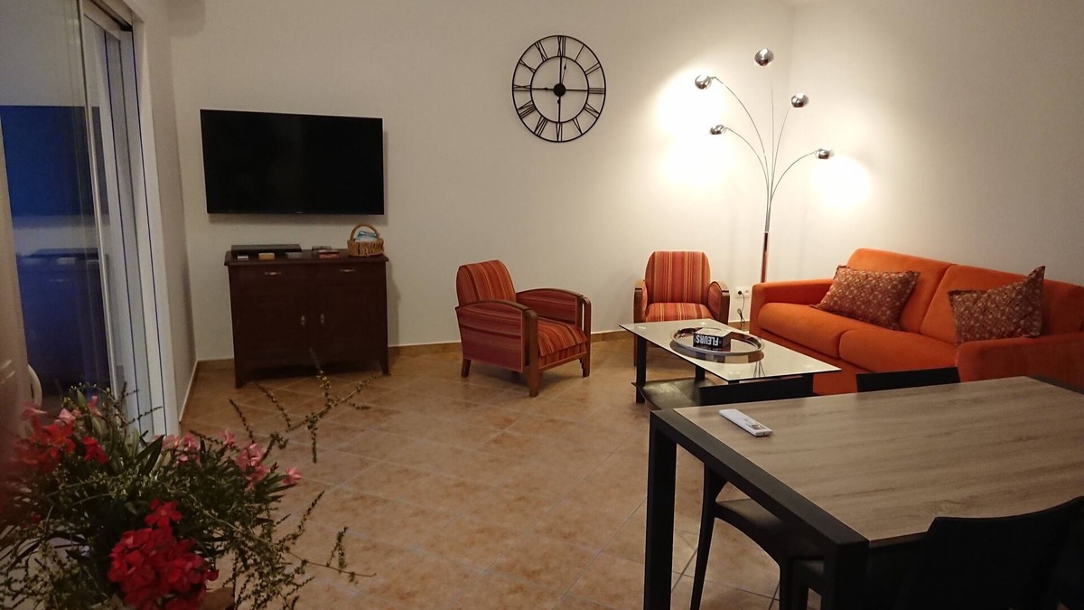 Bessan Apartment | Gîte La Grange Haute, Bessan
