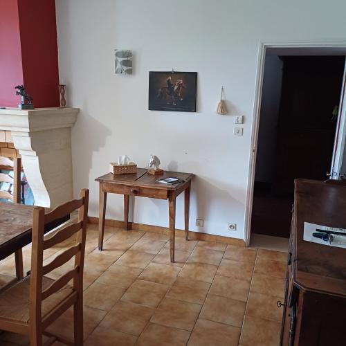 Montignac-Charente Apartment | Gîte la maison du bonheur
