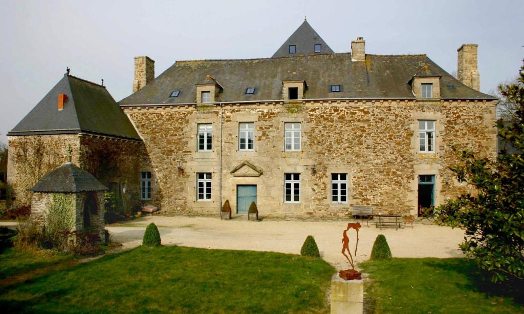 Corseul Apartment | Gîte La Passerelle - Manoir le Plessix Madeuc