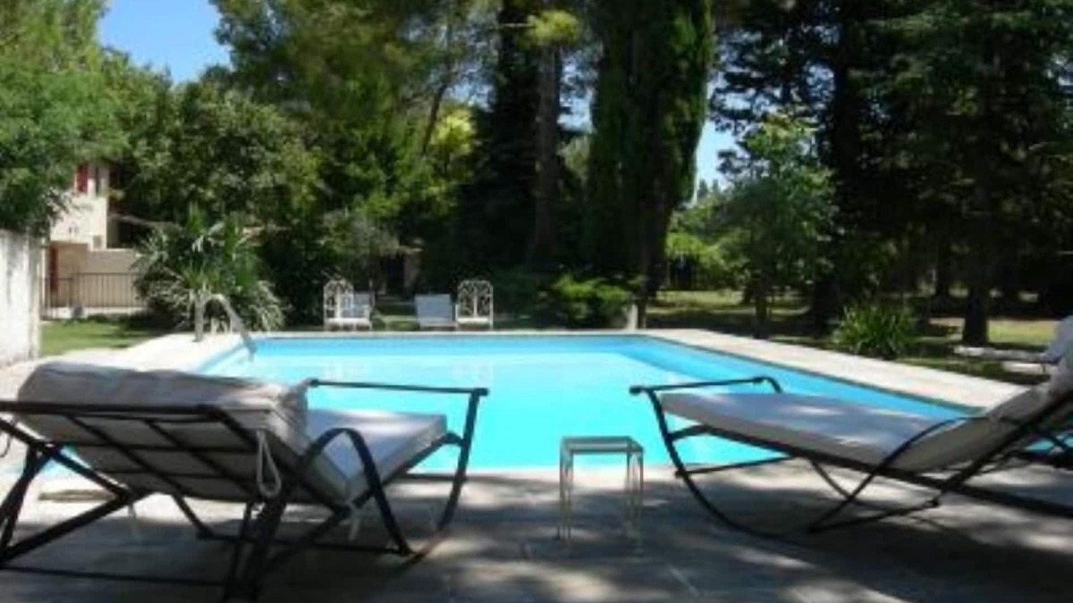 Velleron Cottage | Gîte, "La Petite Chapelle" in Provence.