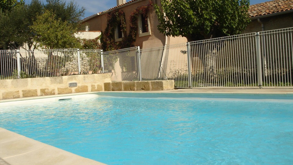 Combas House | Gîte Le clos des mûriers; under the Gard sun!
