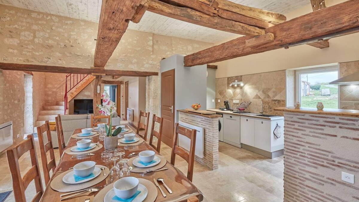Saint-Aubin-de-Cadelech House | Gîte les Jourdonnies - Charmante Maison à la Campagne