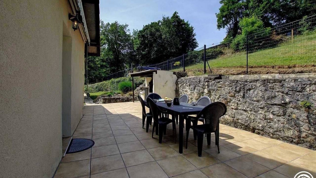 Bregnier-Cordon House | Gîte le Machaon - Bregnier Cordon