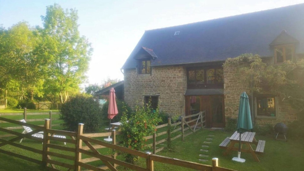 Roz-sur-Couesnon Cottage | Gîte Le Noyer 4 people Mont Saint Michel
