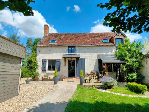 Sainte-Maure-de-Touraine House | Gîte Les Raudières 3 étoiles - Piscine et Spa
