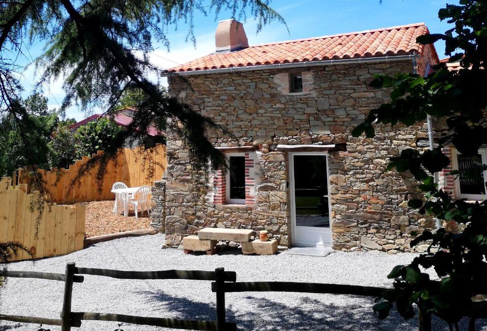 Saint-Fulgent House | Gîte les genêts