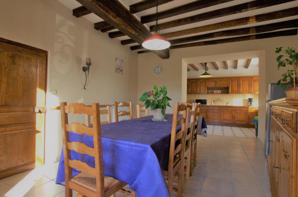 Neuville-sur-Vanne House | Gîte Neuville-sur-Vanne, 5 pièces, 8 personnes - FR-1-543-149