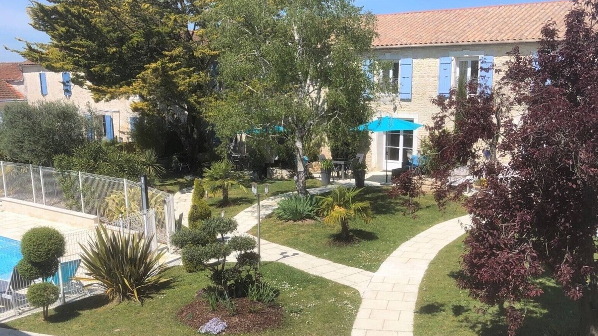 Chambon House | Gîte Nuage, swimming pool, golf course, children's playground