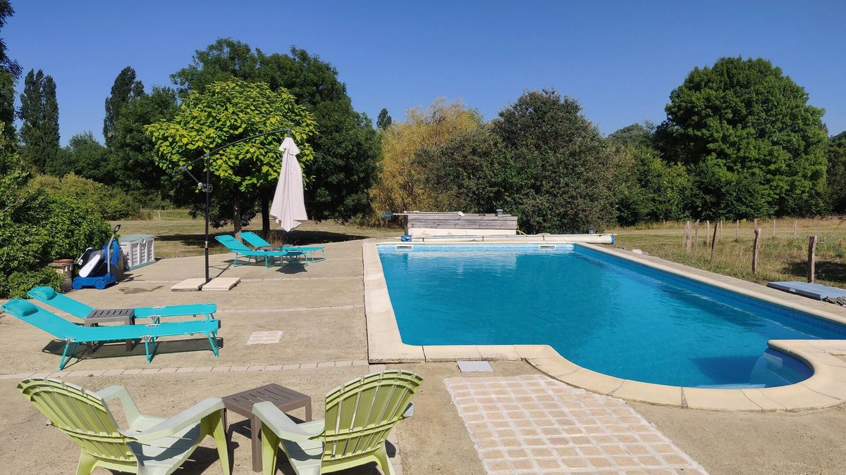 Singleyrac Cottage | Gîte Périgord Pourpre with park and swimming pool