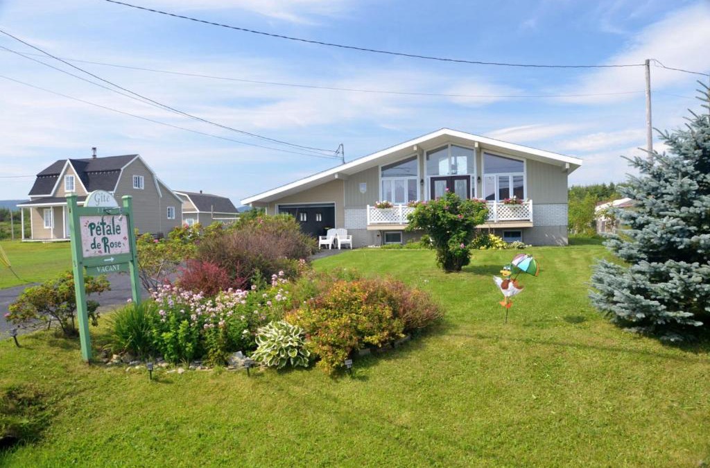 Cap-des-Rosiers Bed & Breakfast | Gîte Pétales de Rose
