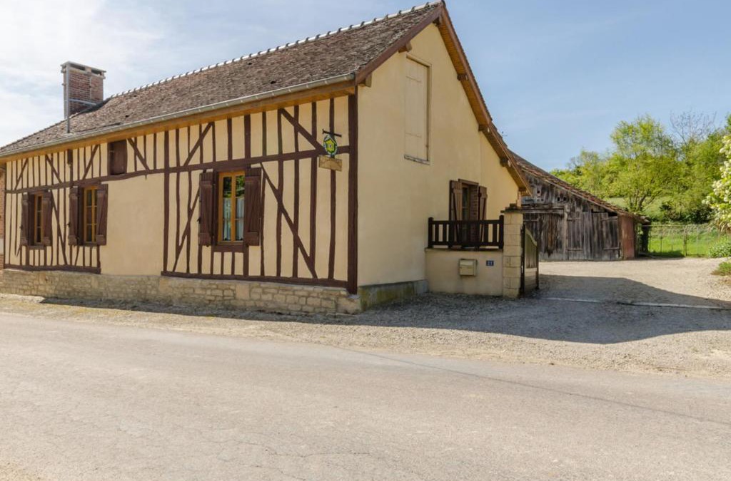 Piney House | Gîte Piney, 4 pièces, 6 personnes - FR-1-543-129