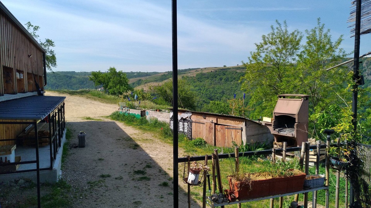 Sarras House | Gîte Plein Ouest en Zone Naturelle, vue Imprenable