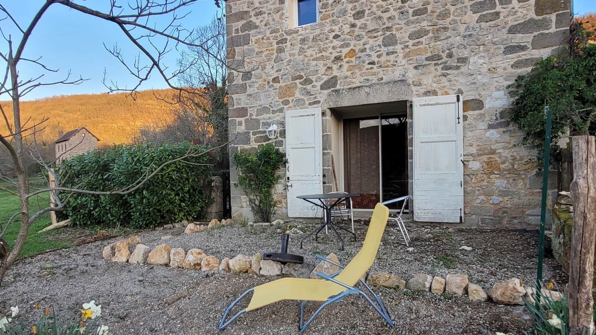 Balaguier-d'Olt House | Gîte Pour 2 Personnes Avec Animaux Dans une Grange Près du Lot et de Figeac