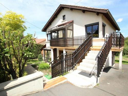 Retournac House | Gîte rénové avec terrasse près de Retournac - FR-1-582-248