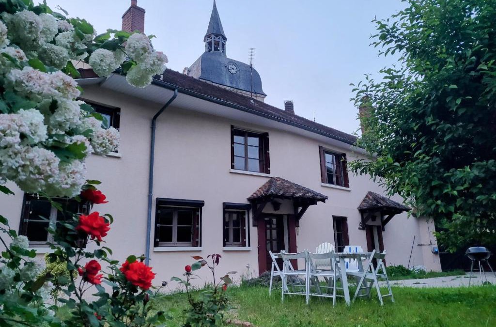 Dienville House | Gîte Rétro au Domaine Le Colombier