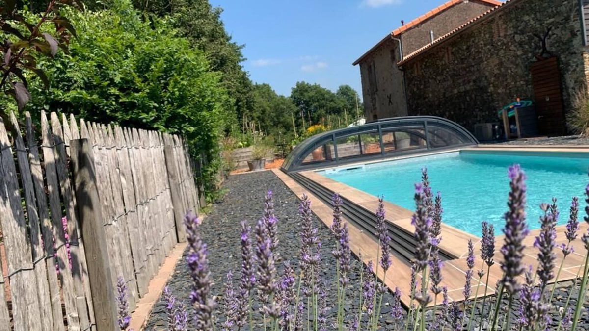 Toutlemonde House | Gîte rental 8 people 4 bedrooms Swimming pool Furnished tourist accommodation 4 *