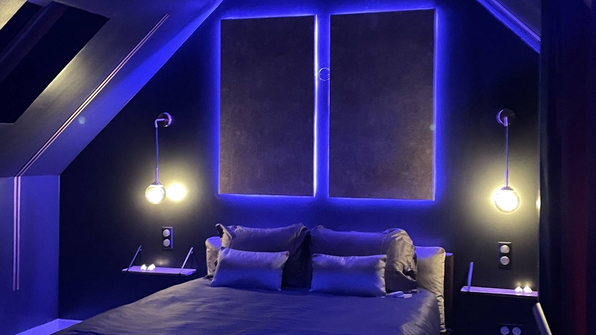 Pacy-sur-Eure House | Gîte Romantique Avec SPA et Accessoires Coquins