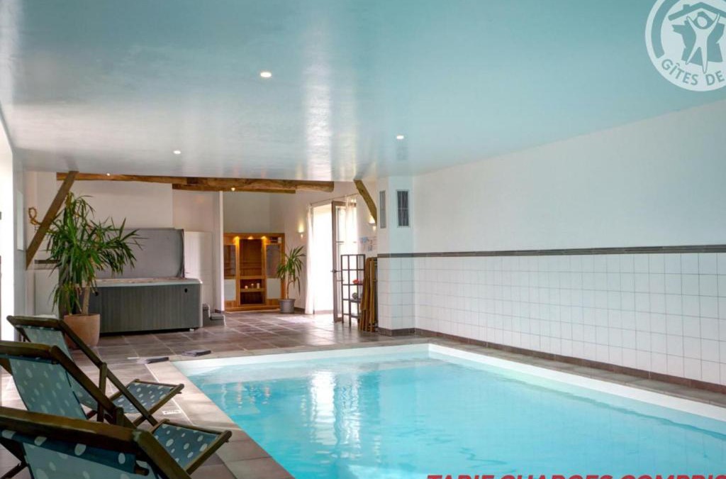 Saint-Just-la-Pendue House | Gîte Saint-Just-la-Pendue, 5 pièces, 8 personnes - FR-1-496-50