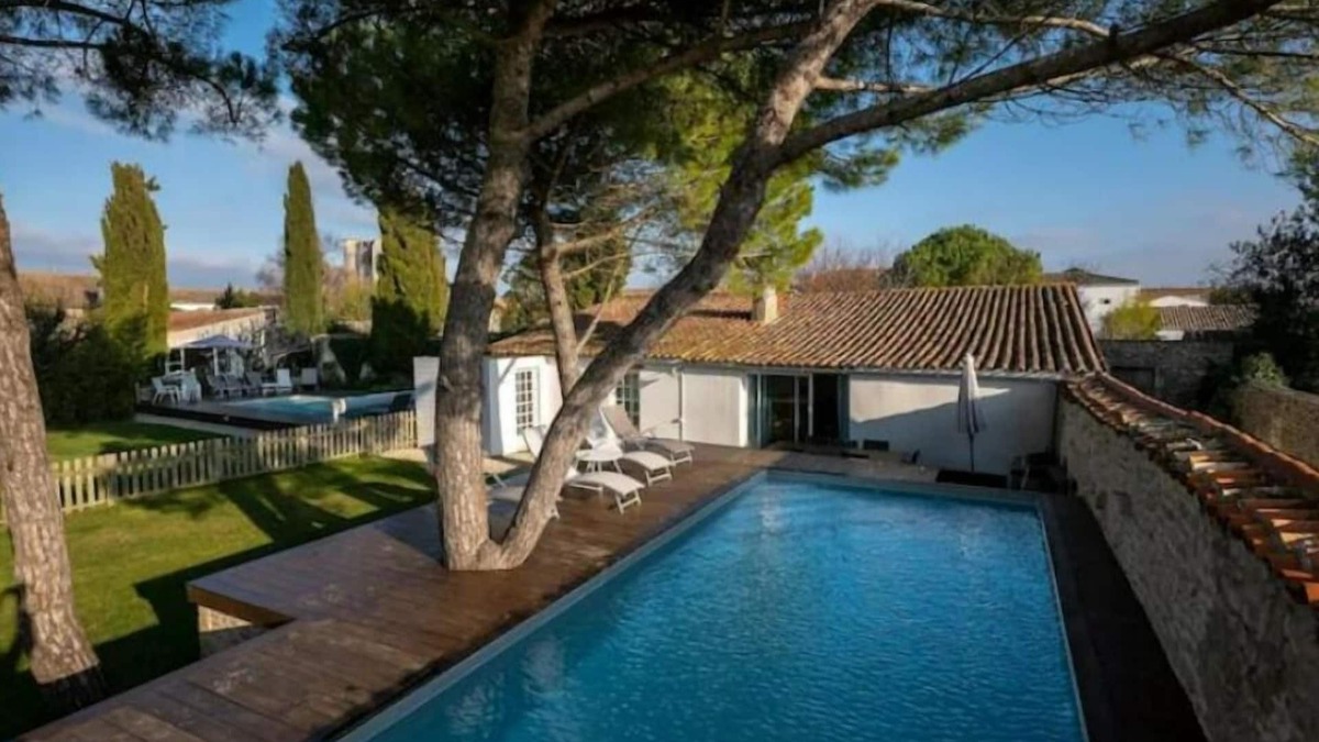 Marsilly House | Gîte "sous les Pins" - 9 Pers