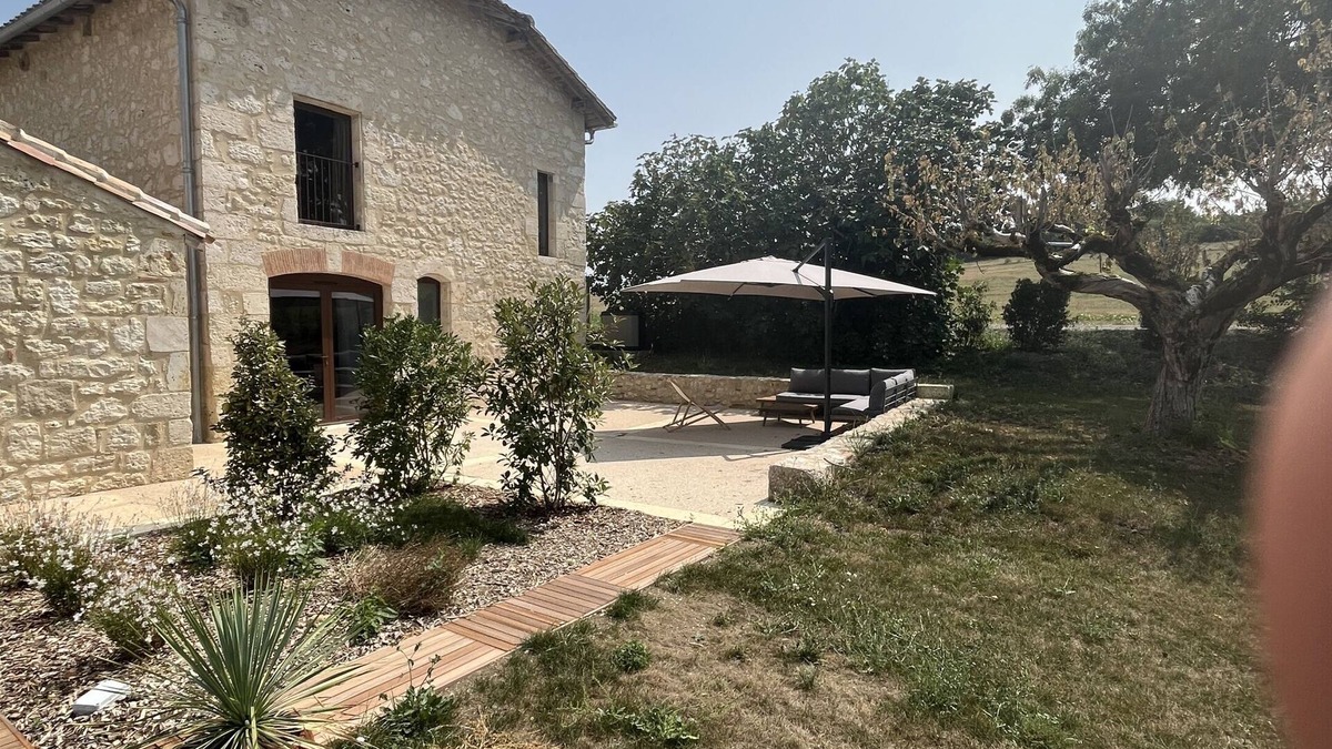 Saint-Creac Cottage | Gîte studio de charme terrasse et piscine