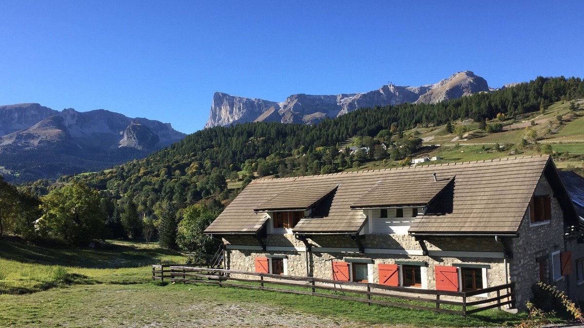 Saint-Etienne-en-Devoluy Ski Chalet | Gîte "the Pic de Bure"