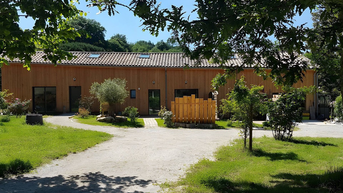 Baron House | Gîte Tulipier - La Grange aux Arbres