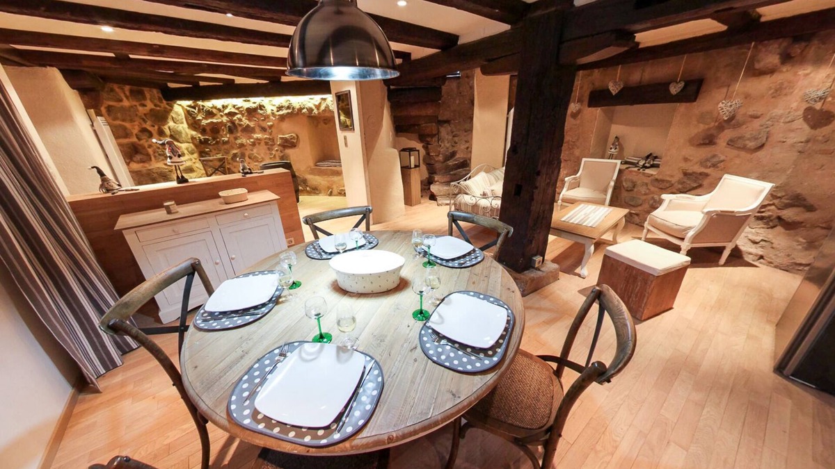 Turckheim Apartment | Gîte 'WINSTUB