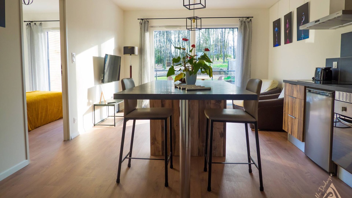 Camors Apartment | Gîtes 2 personnes au pied de la forêt de Camors - Le Chêne