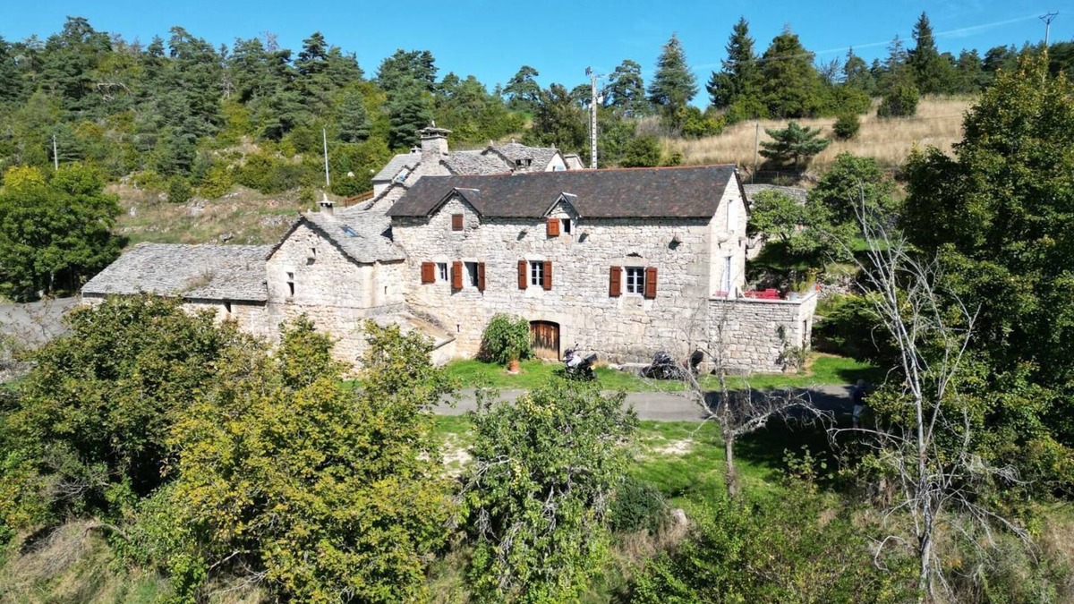 La Canourgue House | Gîtes de France 3 épis 8 people in Conques LES GENEVRIERS
