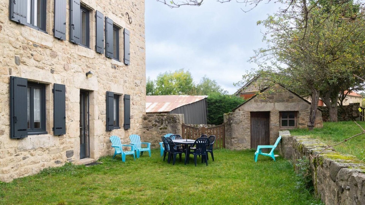 Chaulhac House | Gîtes de France 6/7 people 3 bedrooms