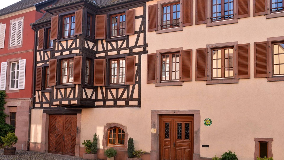 Kaysersberg-Vignoble Apartment | Gîtes du Couvent, "Franciscain" beautiful apartment in historic center of Kaysersberg
