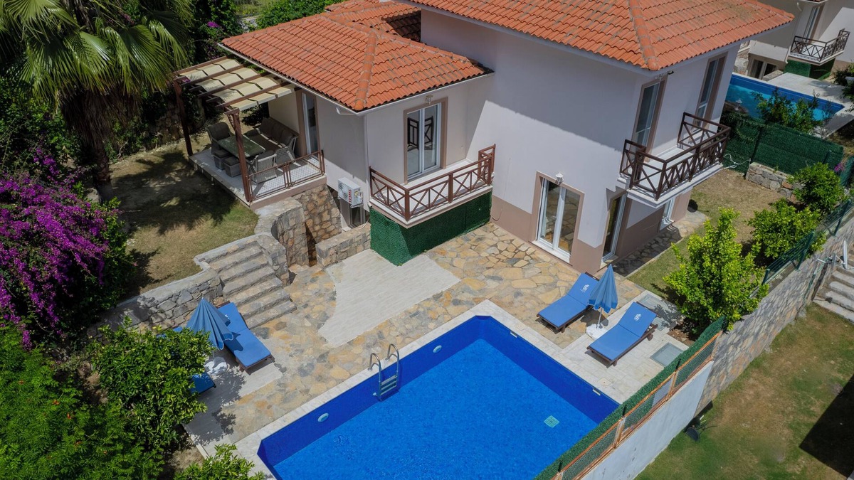 Gocek Villa | Göcek'de Deniz ve Doğa Manzaralı 4+1 Villa Kiraz