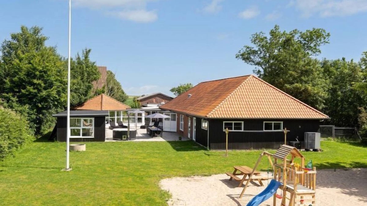 Hojer House | "Gabriele" - 17km from the sea by Interhome
