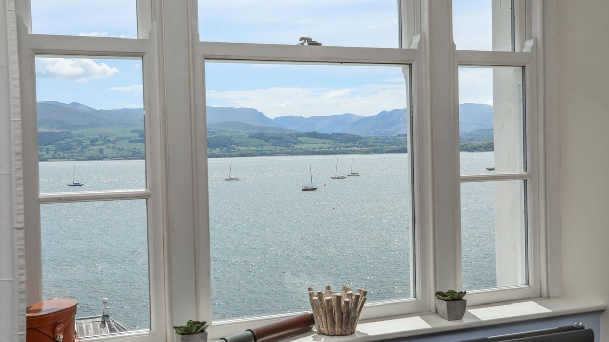 Beaumaris Cottage | GADLYS HOUSE - BEAU VIEW, family friendly in Beaumaris