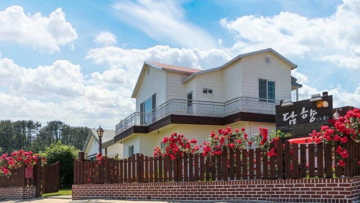 Naegan-ri Apartment | Gajok Pension
