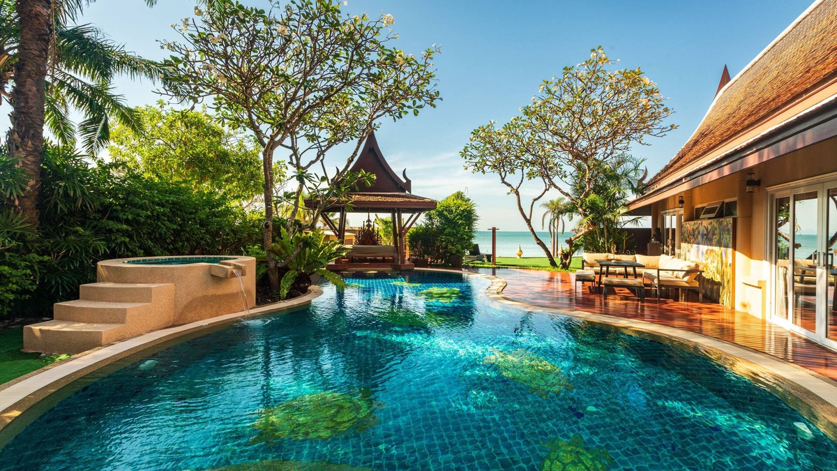 Na Chom Thian Villa | Gala Beachfront ~ Private Beachfront Villa ~ Seaside Terrace, Pool, Sauna, BBQ