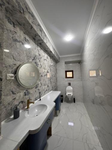 Bostandyk District Villa | Galamat