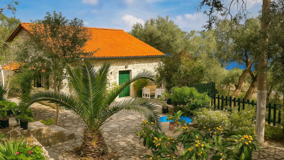 Koutsi Cottage | Galaxy Cottage | Stone House in Quiet Setting